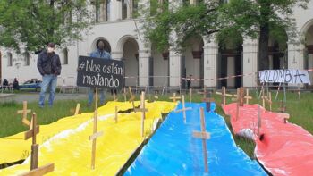 "Wir werden ermordet" - Protest gegen den Mord an Aktivist:innen und politischen Persönlichkeiten in Kolumbien. Mai 2021, München.